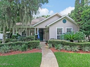 620 Paradise Ct, Atlantic Beach, FL 32233