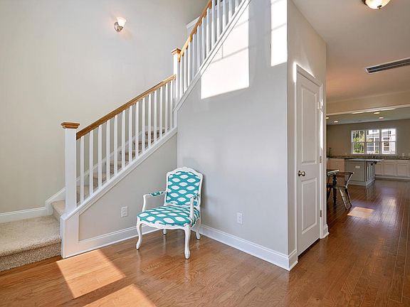 3rd image of 215 Palmetto Walk Dr