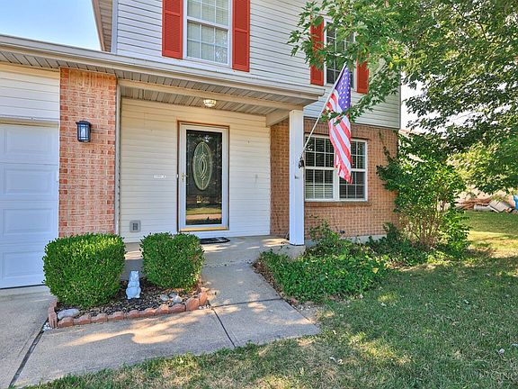 3rd image of 3888 Greenbrook Dr