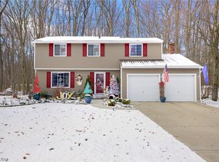 4608 Wildflower Dr, North Canton, OH