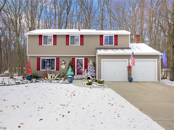 4608 Wildflower Dr, North Canton, OH 44720