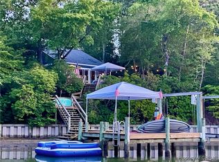 399 Farmers Dell Ln, Deltaville, VA 23043