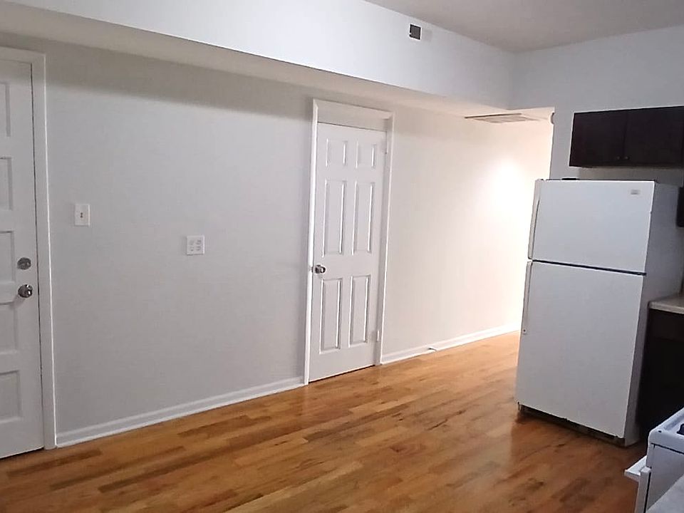 1st image of 1512 N Kildare Ave #1F