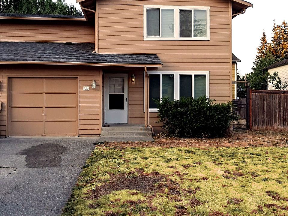 1st image of 10425 Holly Dr #A