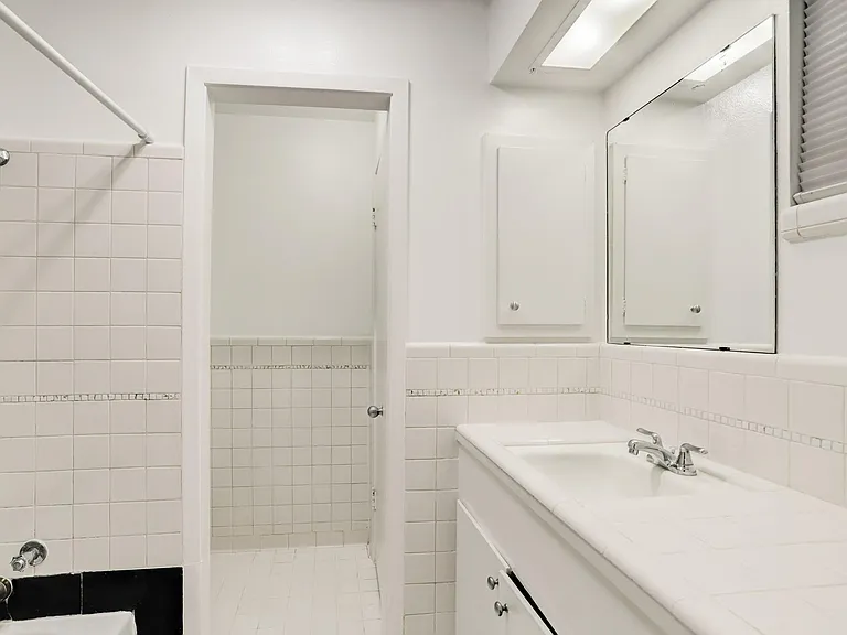 229 Westmoreland St #5 — Photo 10