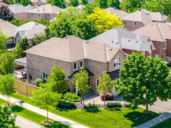 490 Grovehill Rd, Oakville, ON L6H 6L2