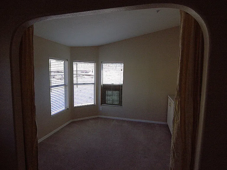 35850 Via Famero Dr — Photo 13