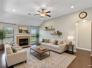 2071 Mountain Wind Loop, Bryan, TX 77807