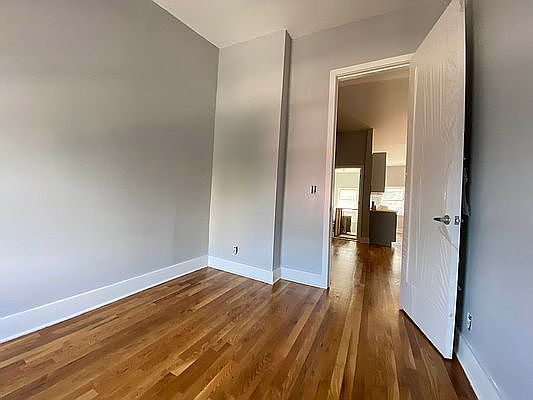 4th image of 478 Lafayette Ave #2A