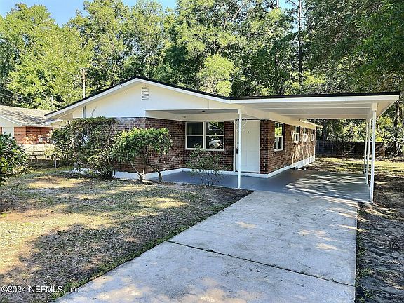3rd image of 5724 KINLOCK Drive W