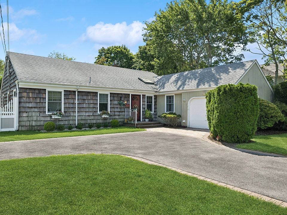 1st image of 7 Linda Ln