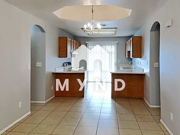 4th image of 7431 W Minnezona Ave