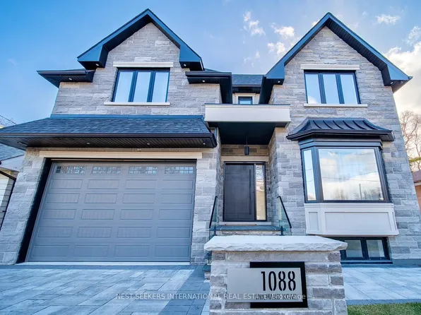 1088 Orchard Rd, Mississauga, ON L5E 2N9