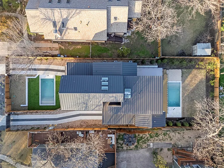 2107 Brackenridge St #B — Photo 31