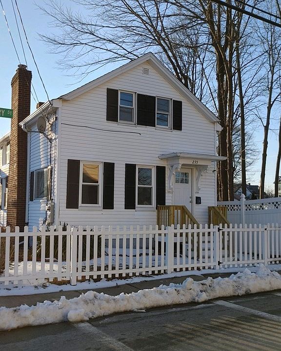 235 Chancery St, New Bedford, MA 02740 Zillow