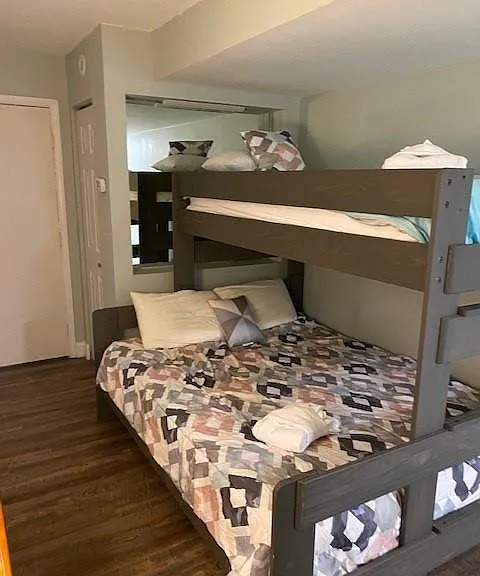 10 Lemoyne Ave #209 — Photo 13