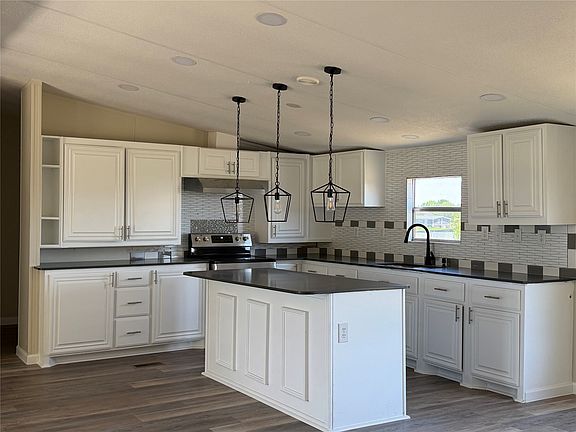 3rd image of 10202 County Road 4116