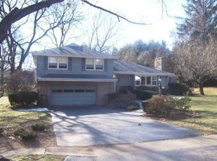 16 Hickory Hill Rd, North Haven, CT 06473