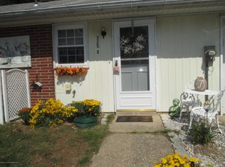 325D Coventry Ct #1004, Lakewood, NJ 08701