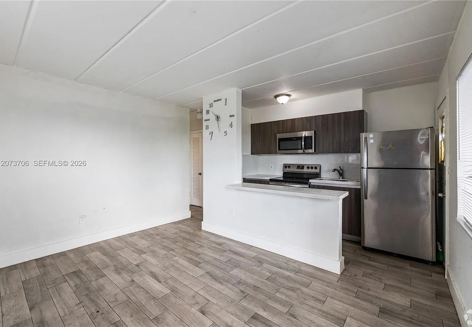 Homecrest Amd Pl — Photo 1