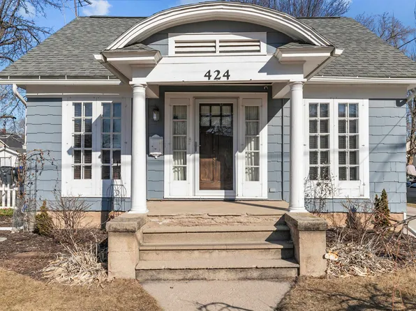 424 E Columbian Ave, Neenah, WI 54956