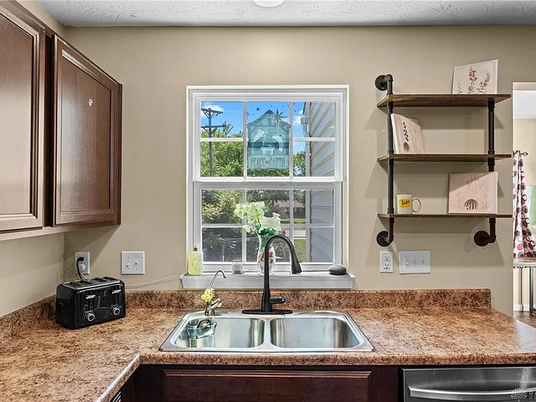 7428 Bostelman Pl — Photo 13