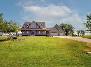 108 Overlie Dr, Rose Creek, MN 55970