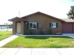 124 W Fresno St, Fowler, CA 93625
