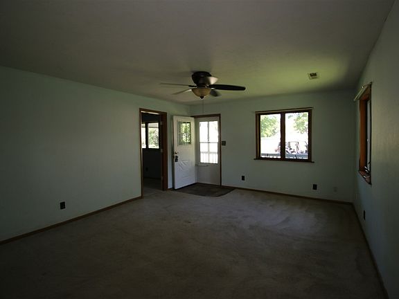 5th image of 212 4th St NW