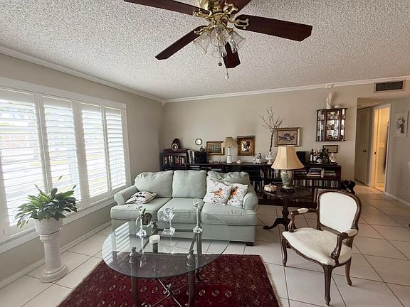 5th image of 100 Pine Point Drive #A
