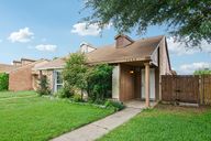 Chapman St-S0807-002.jpg