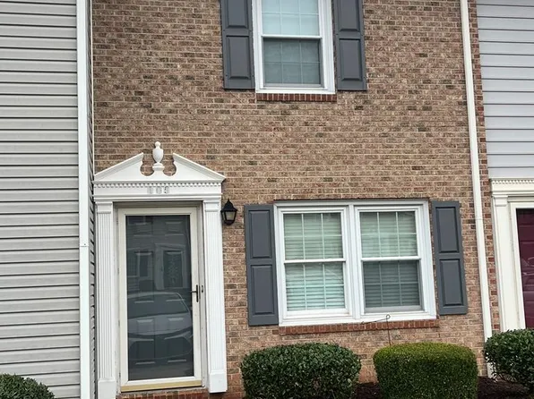 105 Dominion Ct, Roanoke Rapids, NC 27870