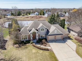 1874 Old Valley Rd, De Pere, WI 54115