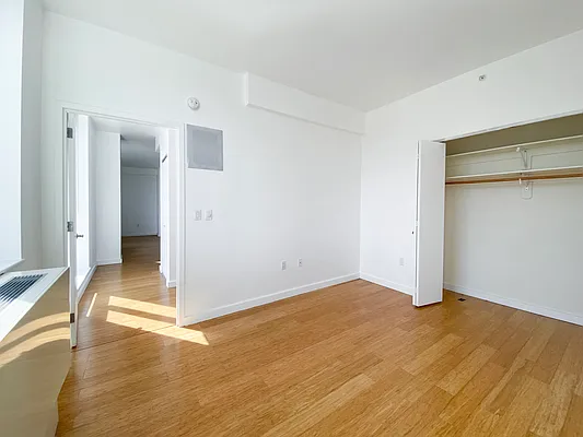 Rented by Kahen Properties | media 14