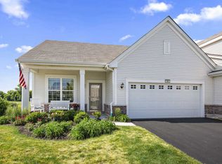 545 Autumn Cir, Pingree Grove, IL 60140