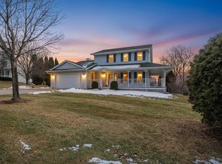 627 Cambridge Dr, Ripon, WI 54971