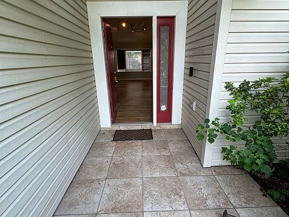 3rd image of 4248 Iron Gate Ct