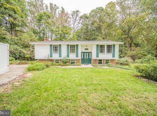 921 Pat Ln, Huntingtown, MD 20639