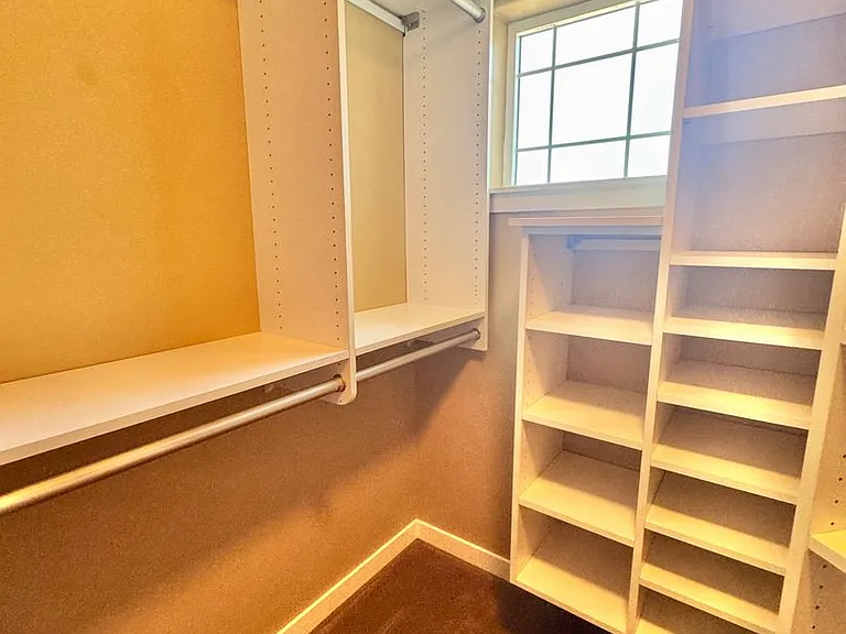 2401 NE 114th Ct — Photo 25