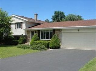 7 Bernett Dr, Fredonia, NY