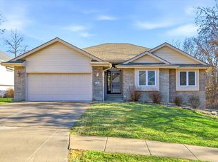 101 Bonham Cir, Council Bluffs, IA 51503