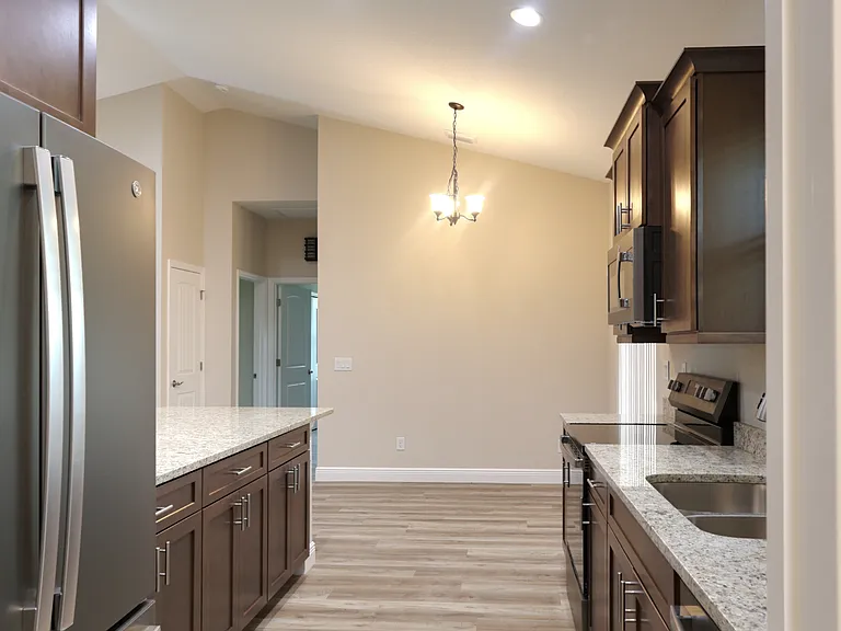 7076 Quarry St — Photo 23