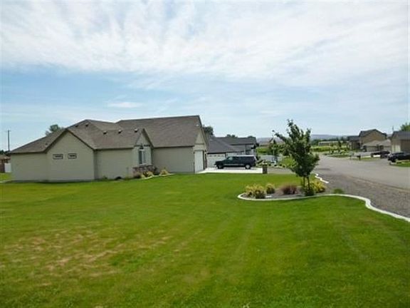 2nd image of 3017 Road 61