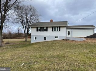 4030 Beagle Rd, Elizabethtown, PA 17022