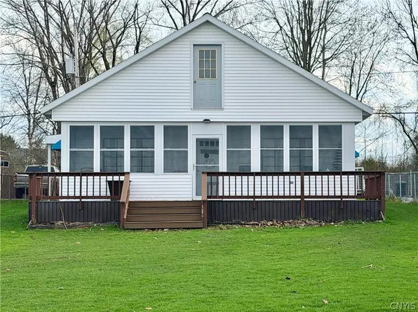 2455 Coulter Cove Rd, Canastota, NY 13032