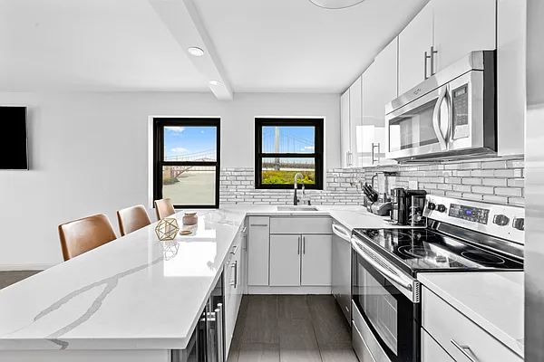 Rented by Keller Williams NYC | media 5