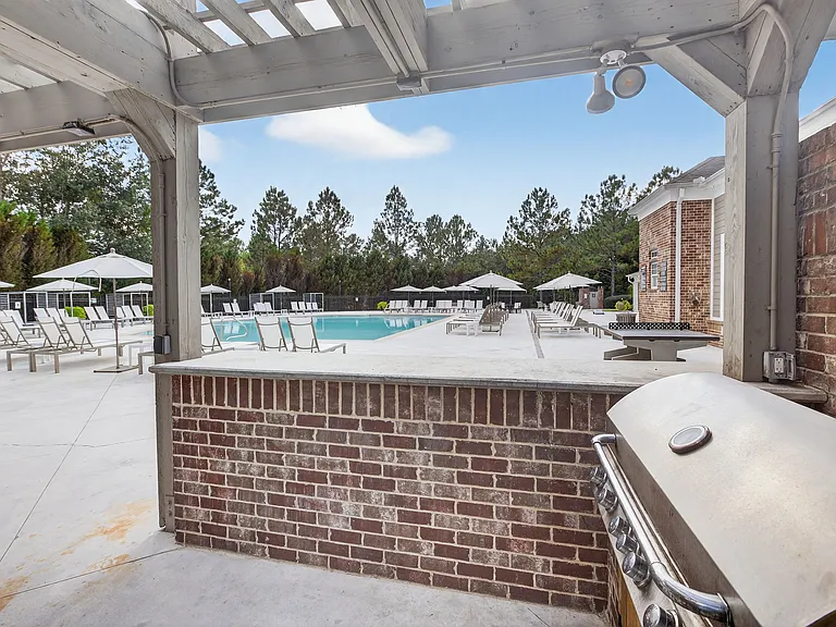 Charleston Apartment Homes — Photo 41