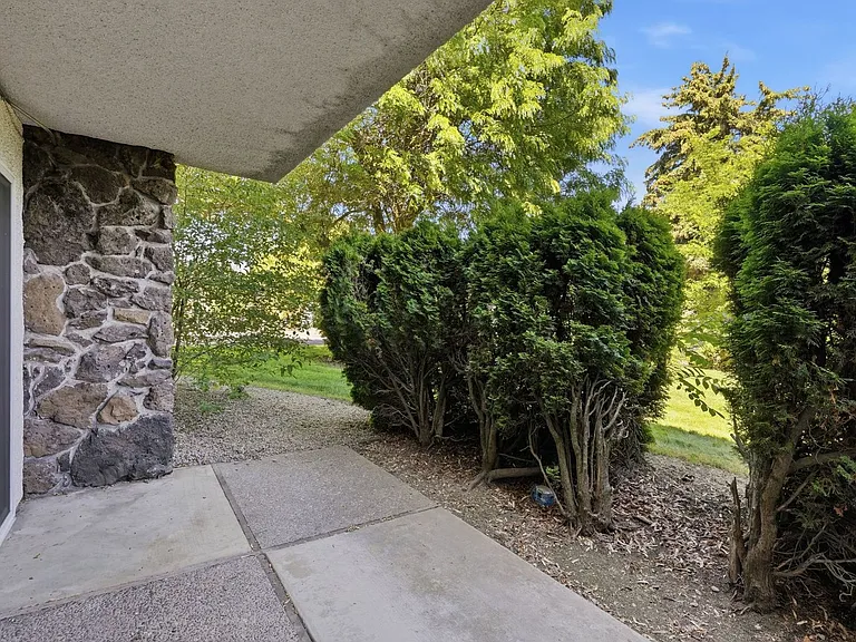3102 E 27th Ave — Photo 49