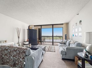 356 Golfview Rd APT 505, North Palm Beach, FL 33408