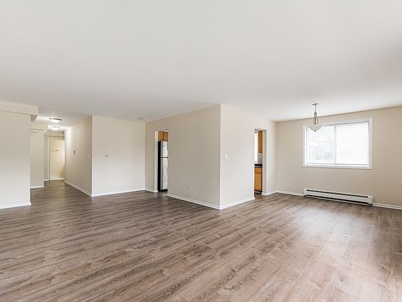4th image of 9445 Kenton Ave #1